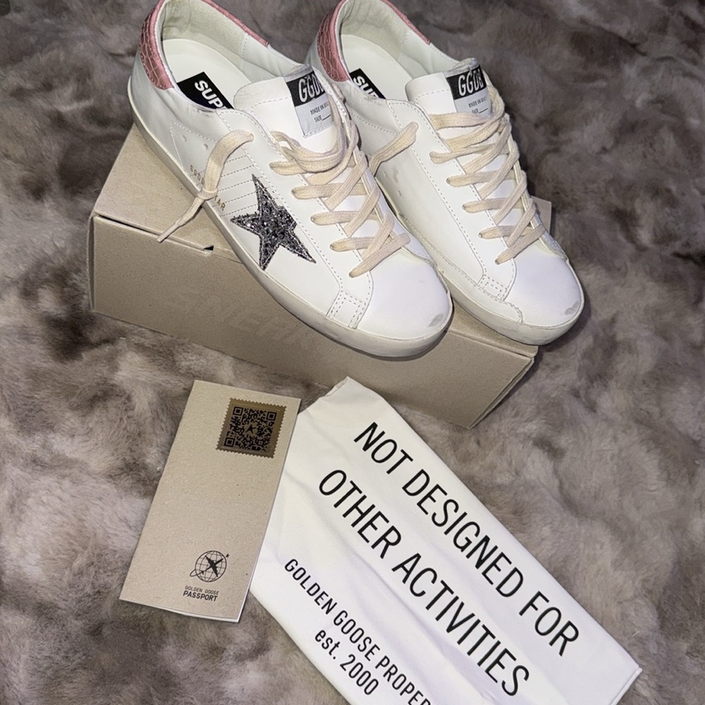GOLDEN GOOSE
Leather Croc-Embossed Super-Star Sneakers - Picture 7 of 8